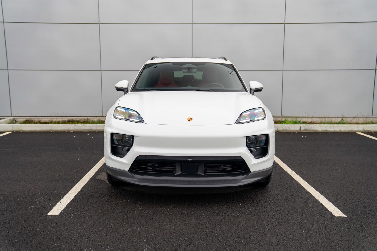 New 2026 Porsche Macan 4S Electric AWD/4WD image 6