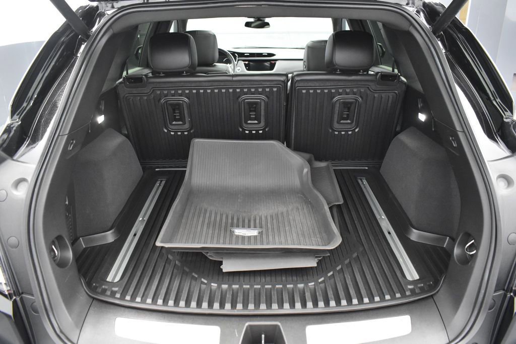 Used 2023 Cadillac XT5 Sportv w/ LPO, Floor Liner Package AWD/4WD image 11