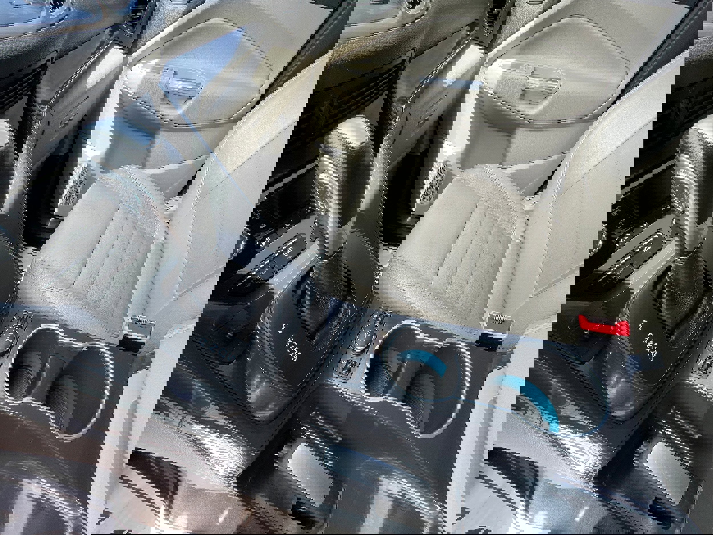 Used 2014 Ford Escape Titanium w/ Equipment Group 401A image 16