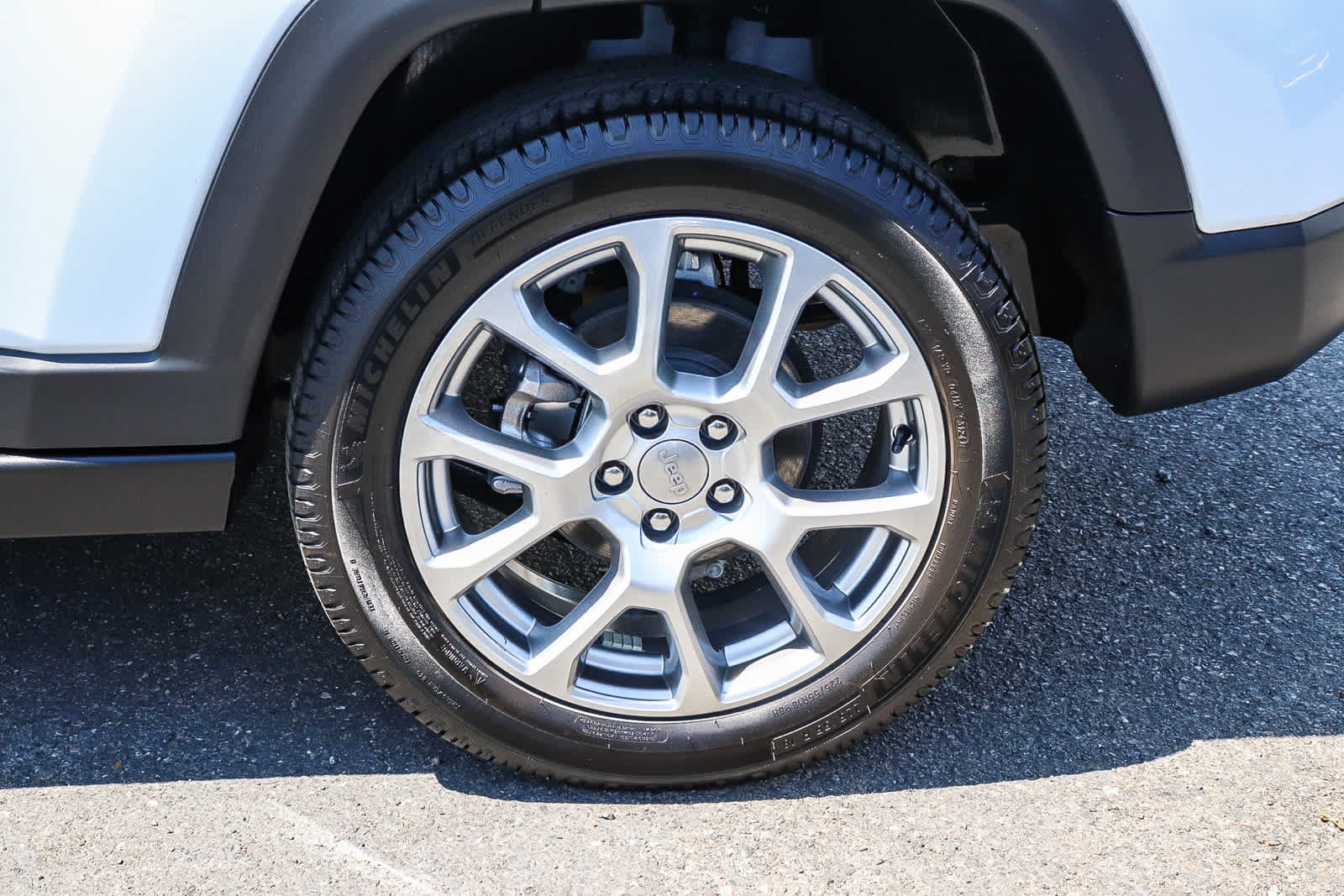 Used 2022 Jeep Compass Latitude AWD/4WD image 13