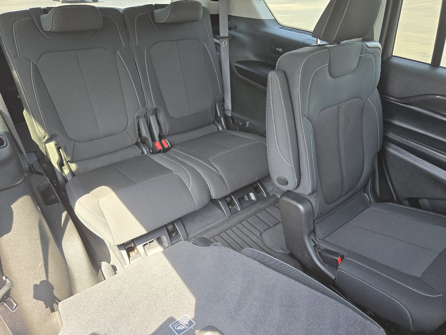 Used 2023 Jeep Grand Cherokee L Laredo w/ Luxury Tech Group I AWD/4WD image 30