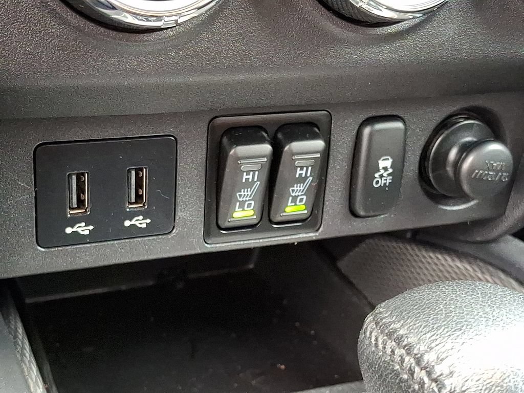 Used 2018 Mitsubishi Outlander Sport SE AWD/4WD image 23