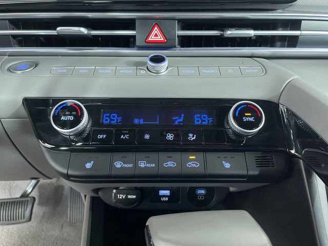 Certified 2025 Hyundai Elantra SEL FWD image 24