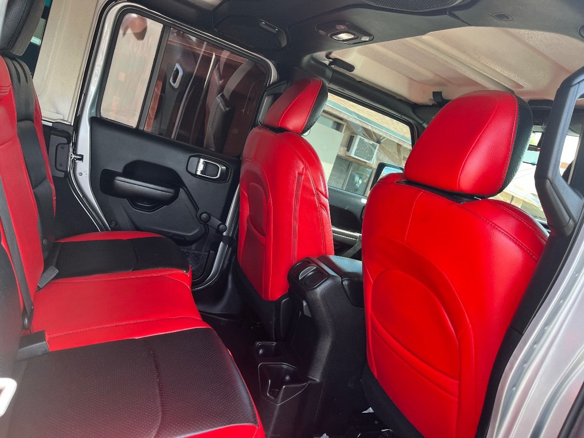 Used 2018 Jeep Wrangler Unlimited Sport AWD/4WD image 30
