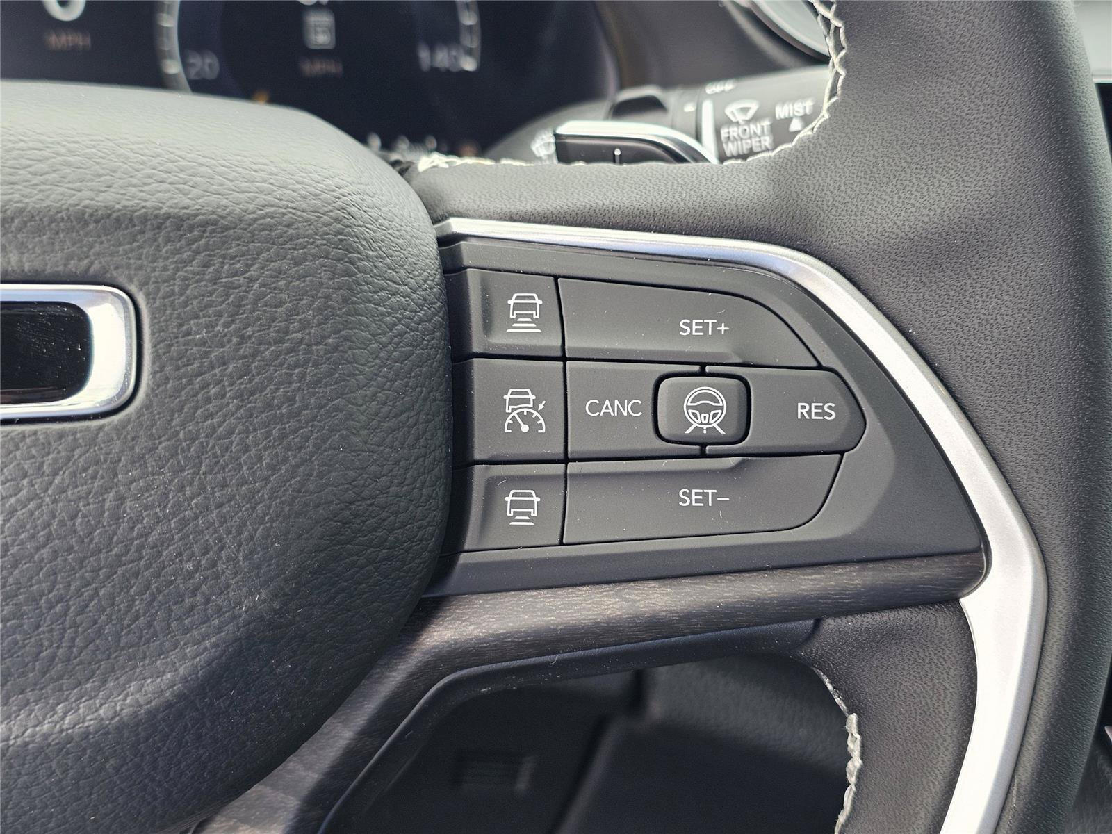 New 2026 Jeep Grand Cherokee Altitude RWD image 21
