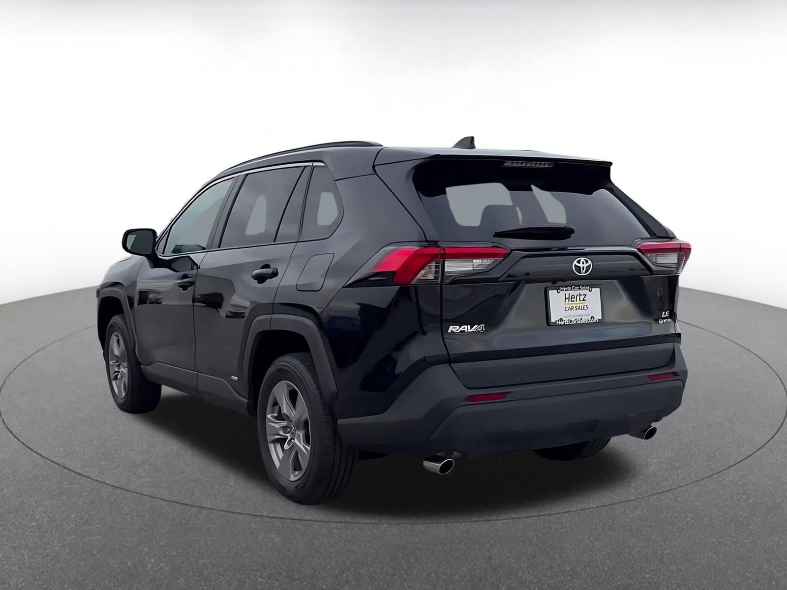 Used 2025 Toyota RAV4 LE image 11