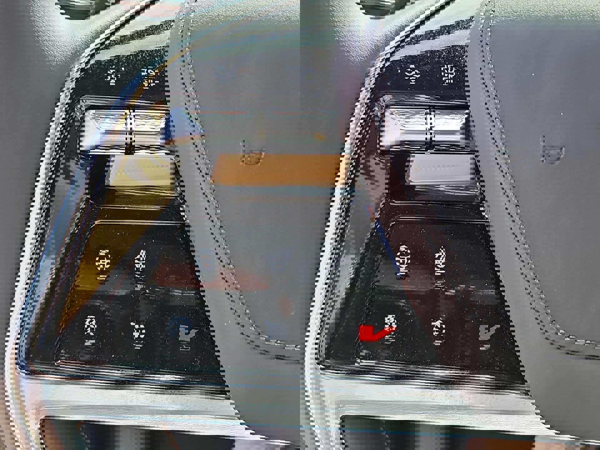 New 2025 Cadillac Escalade IQ Sport 2 image 20