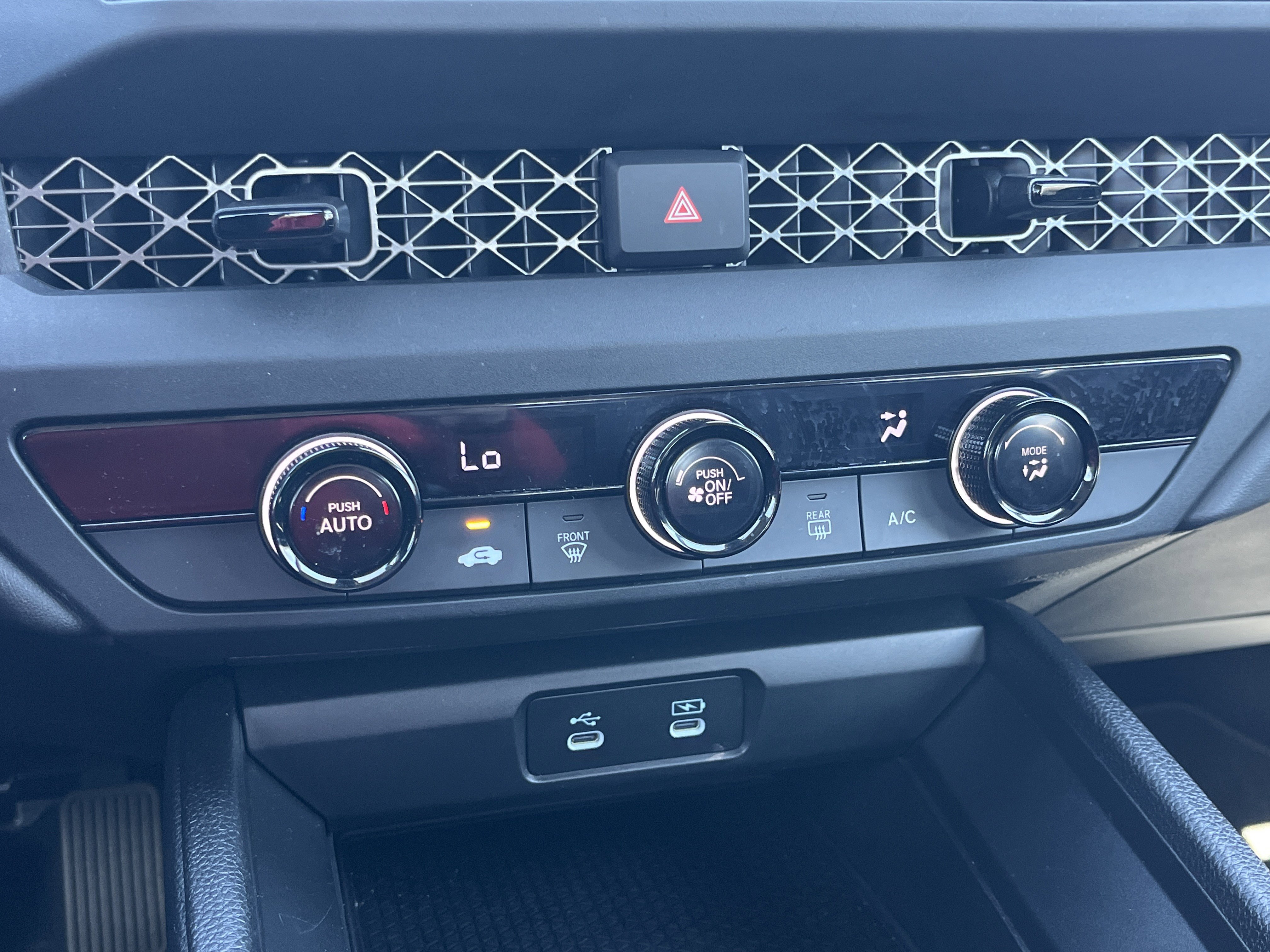 Certified 2025 Honda Accord LX image 6