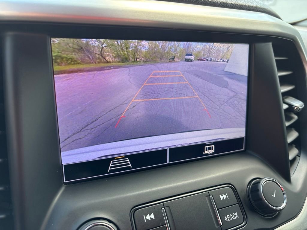 Used 2021 GMC Acadia SLE w/ Driver Convenience Package AWD/4WD image 31