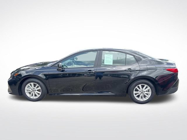 Used 2025 Toyota Camry LE w/ Convenience Package FWD image 6