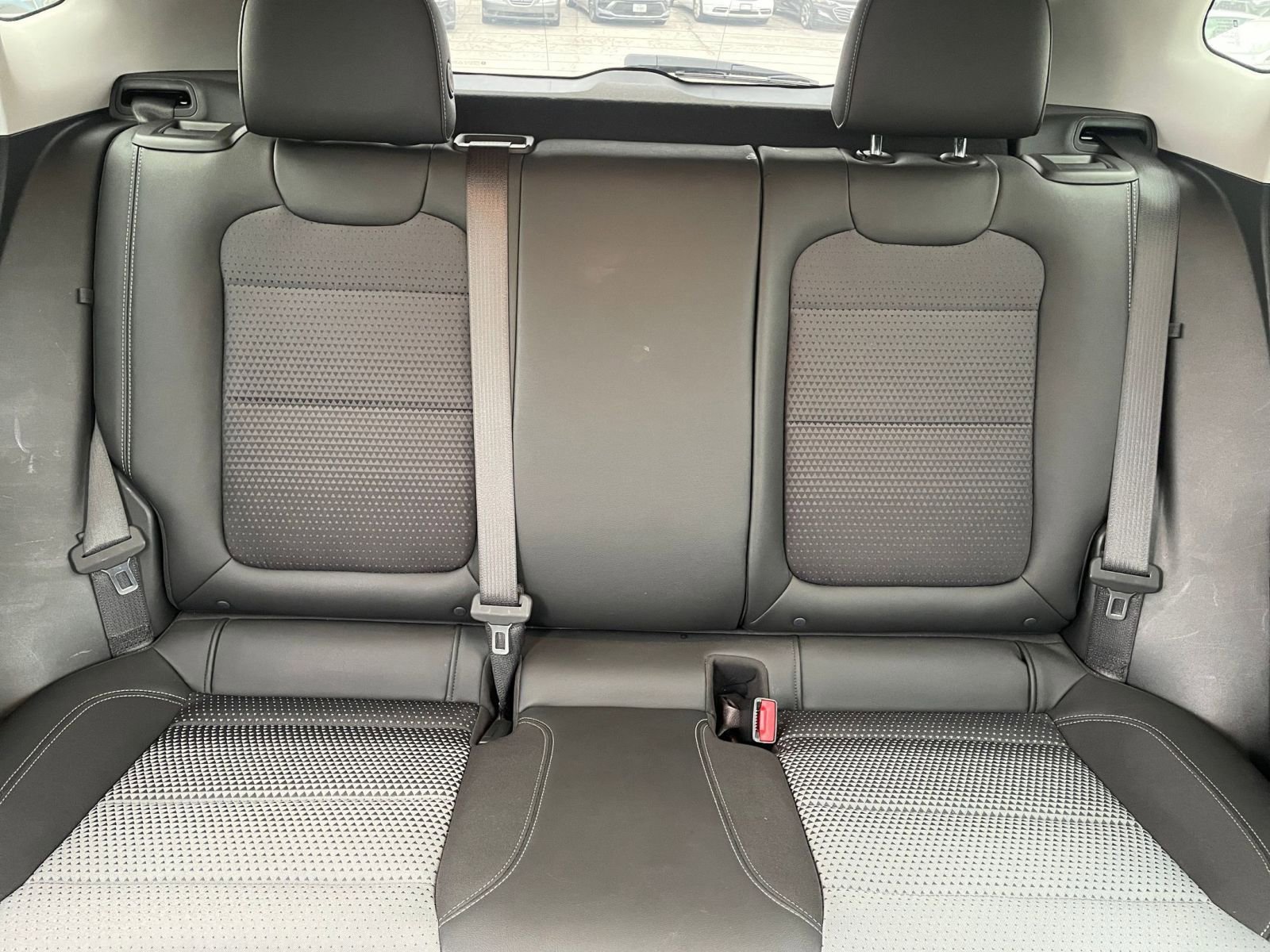 Used 2025 Chevrolet Trax LT w/ LT Convenience Package image 36