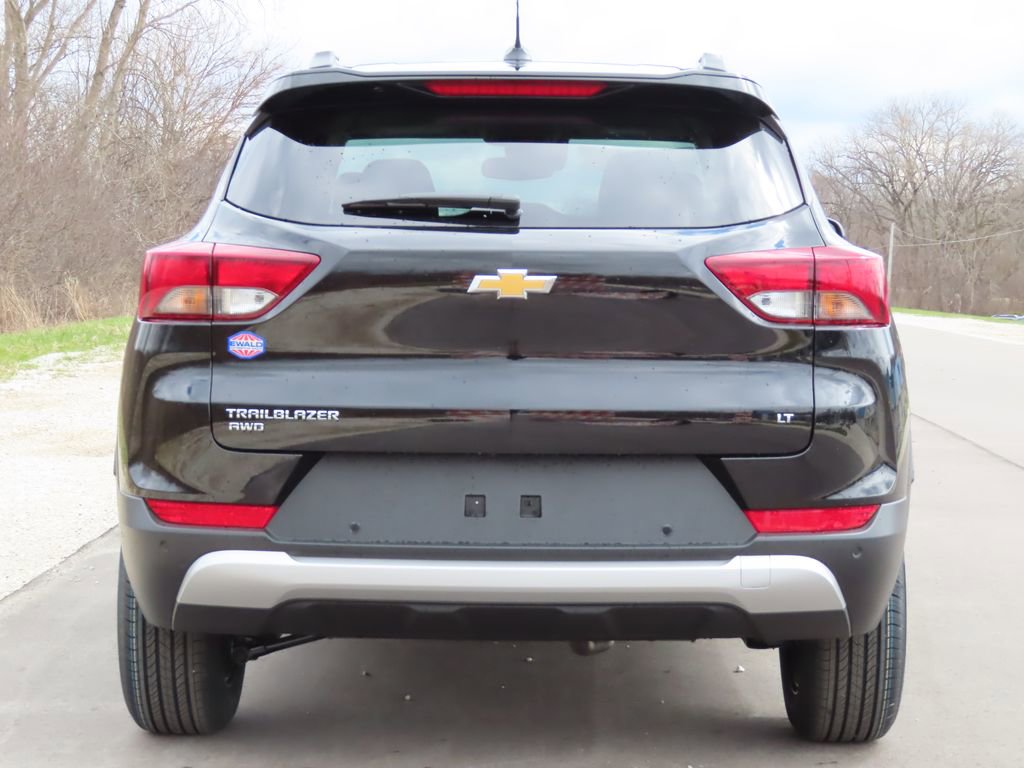 New 2026 Chevrolet TrailBlazer LT w/ Convenience Package AWD/4WD image 16