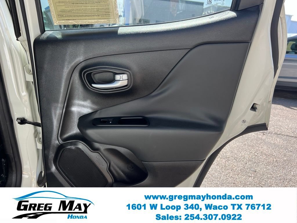 Used 2020 Jeep Renegade Limited w/ UConnect 8.4 Nav Group AWD/4WD image 13