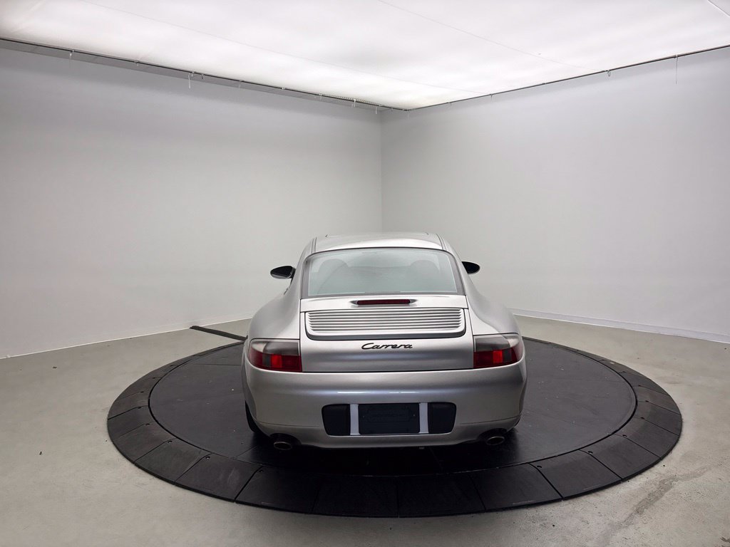 Used 2001 Porsche 911 Carrera RWD image 6
