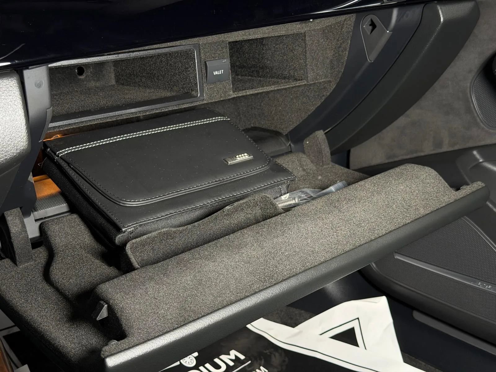 Used 2015 Audi A8 L 4.0T w/ Premium Package image 59