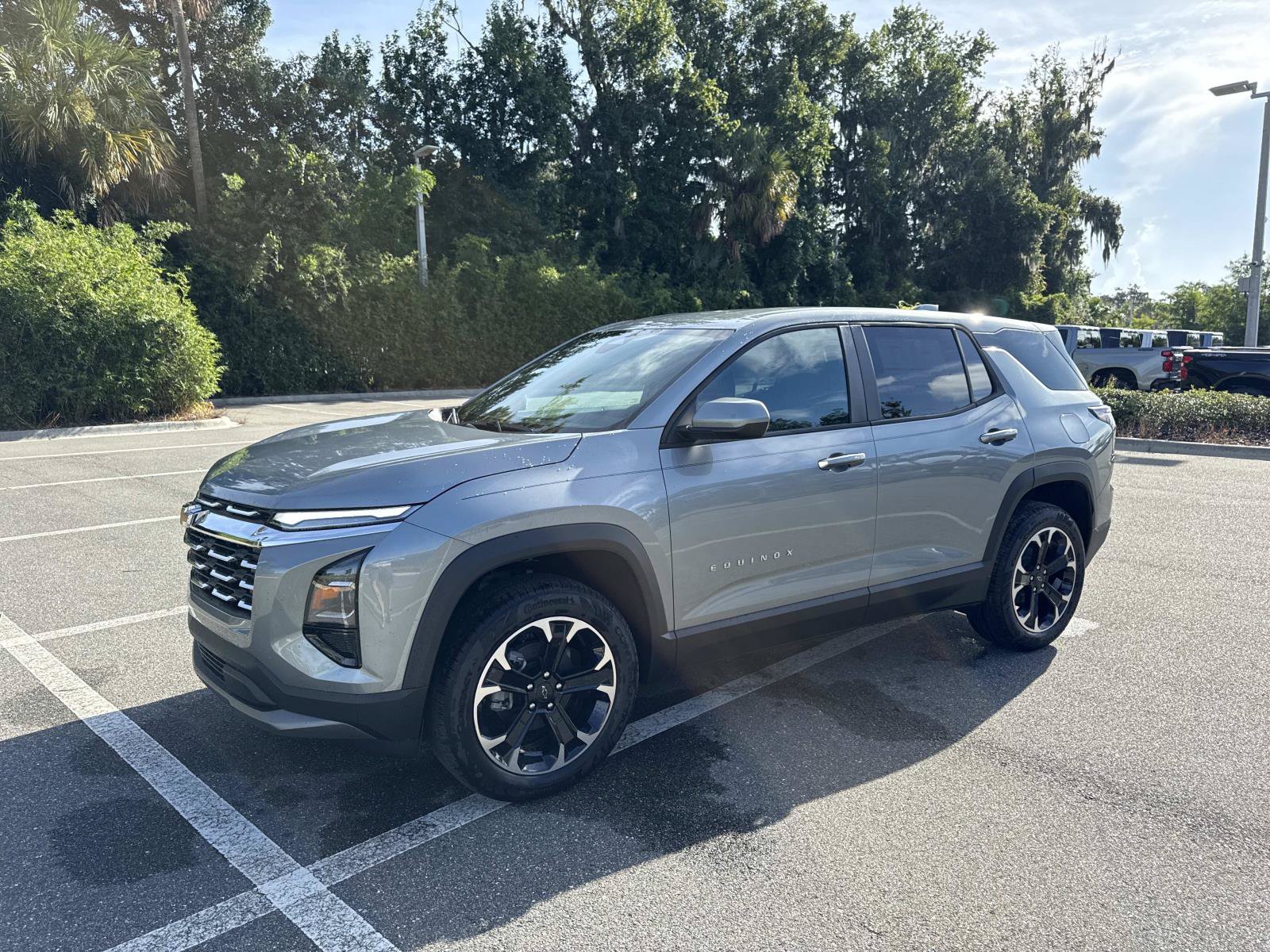 New 2027 Chevrolet Equinox LT FWD image 7