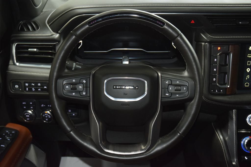Used 2024 GMC Yukon Denali Ultimate AWD/4WD image 37