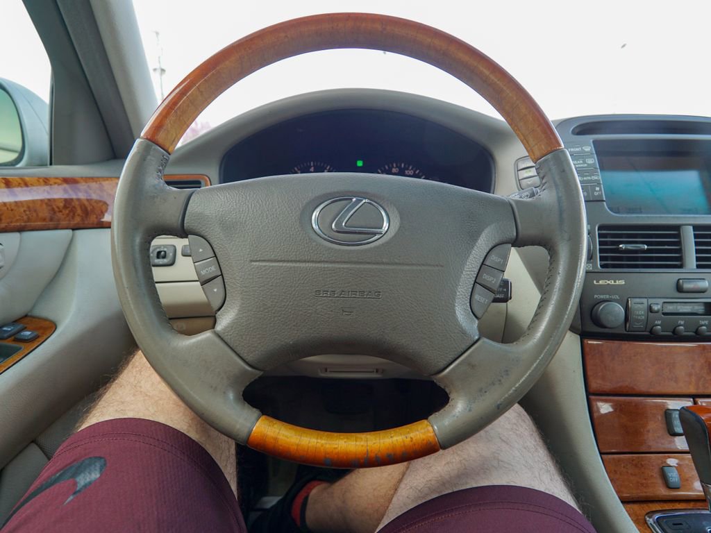 Used 2002 Lexus LS 430 image 18