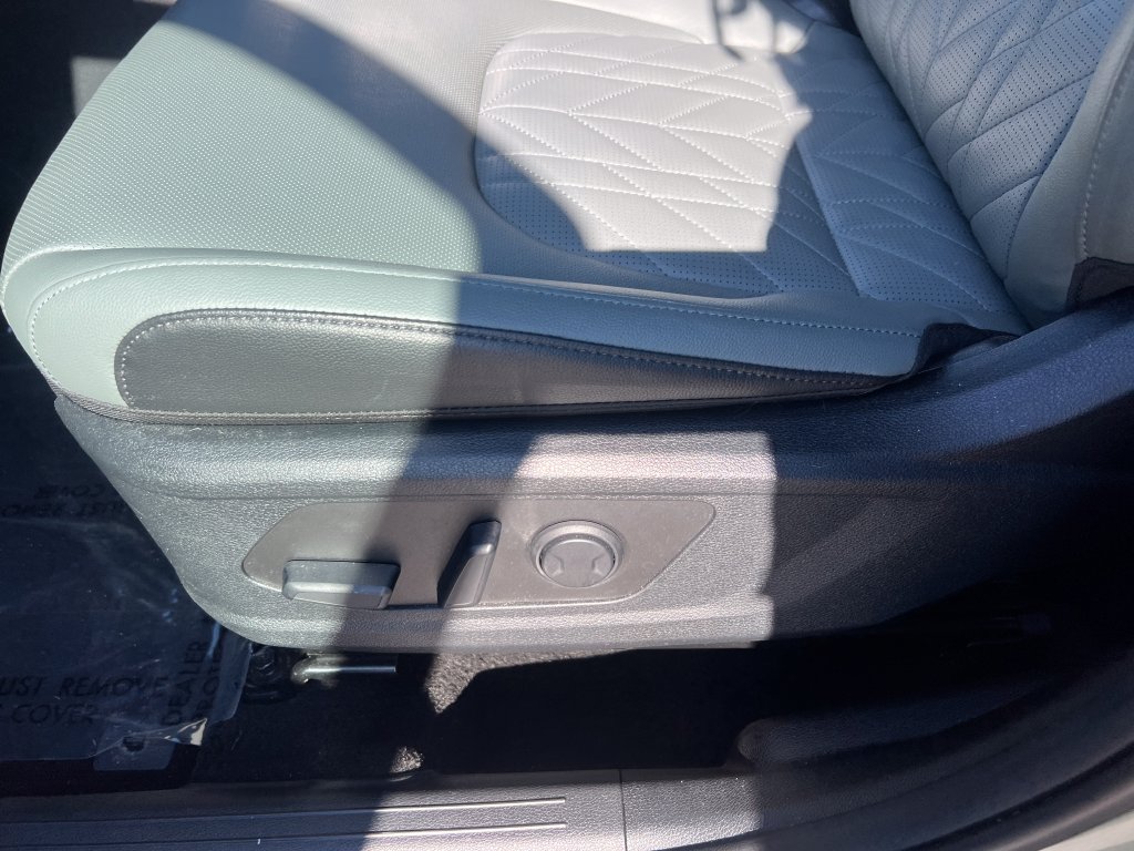 Certified 2025 Kia Sportage X-Pro AWD/4WD image 12