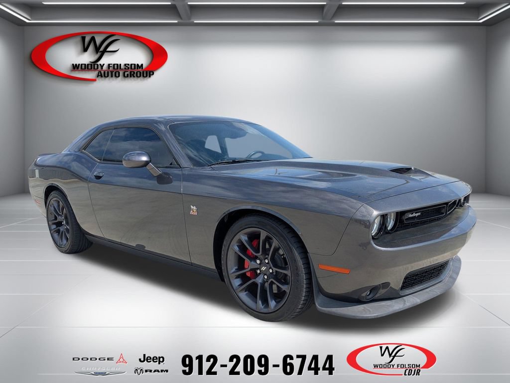 Used 2022 Dodge Challenger R/T Scat Pack w/ Driver Convenience Group RWD image 1