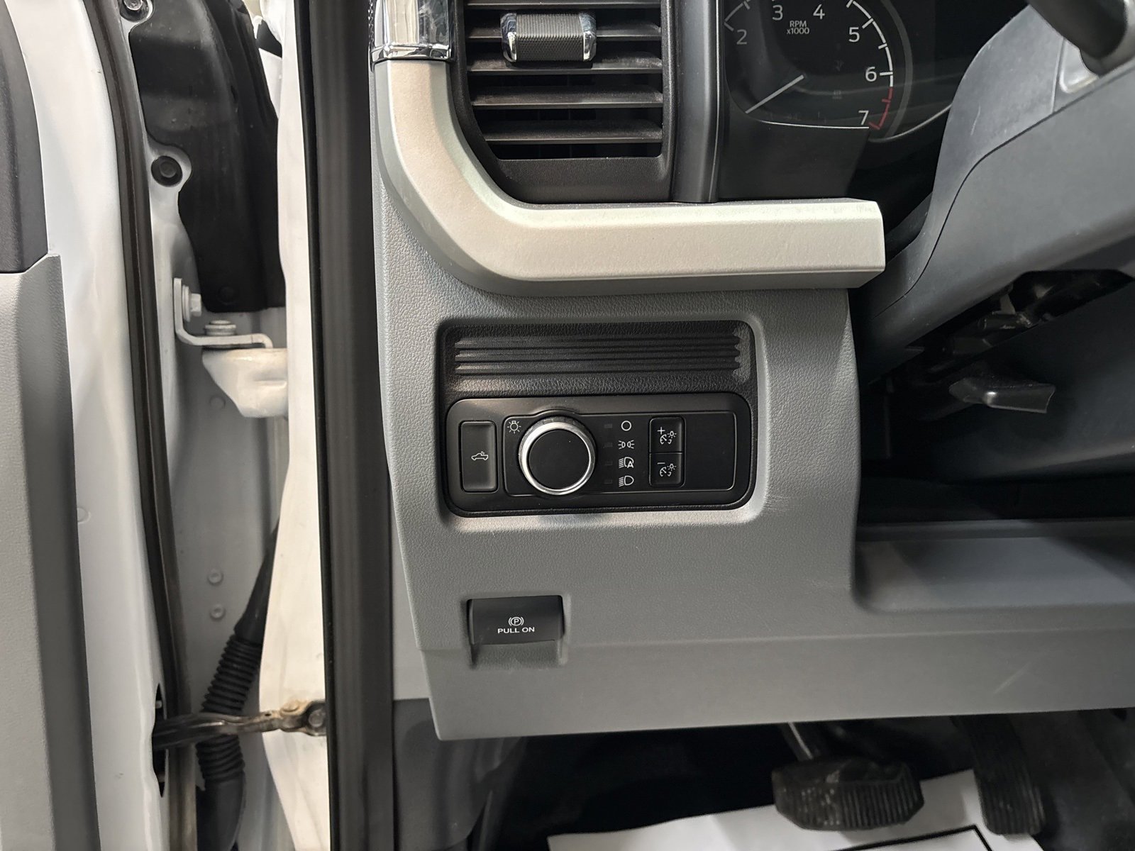 Used 2023 Ford F250 XL image 16