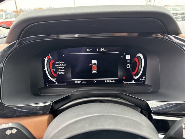 Used 2023 Nissan Pathfinder Platinum w/ Cargo Package image 19