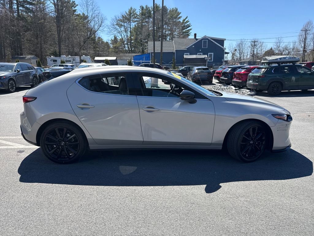 Used 2024 MAZDA MAZDA3 Hatchback w/Premium Plus Pkg image 6