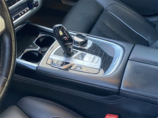 Used 2022 BMW 740i 740i w/ M Sport Package image 7