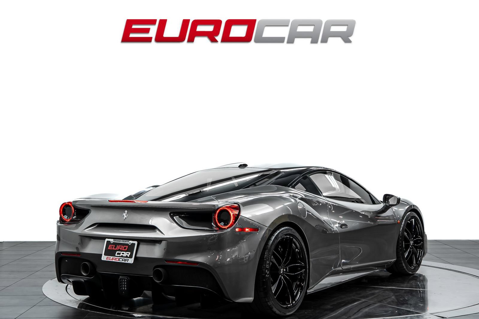 Used 2018 Ferrari 488 GTB RWD image 5