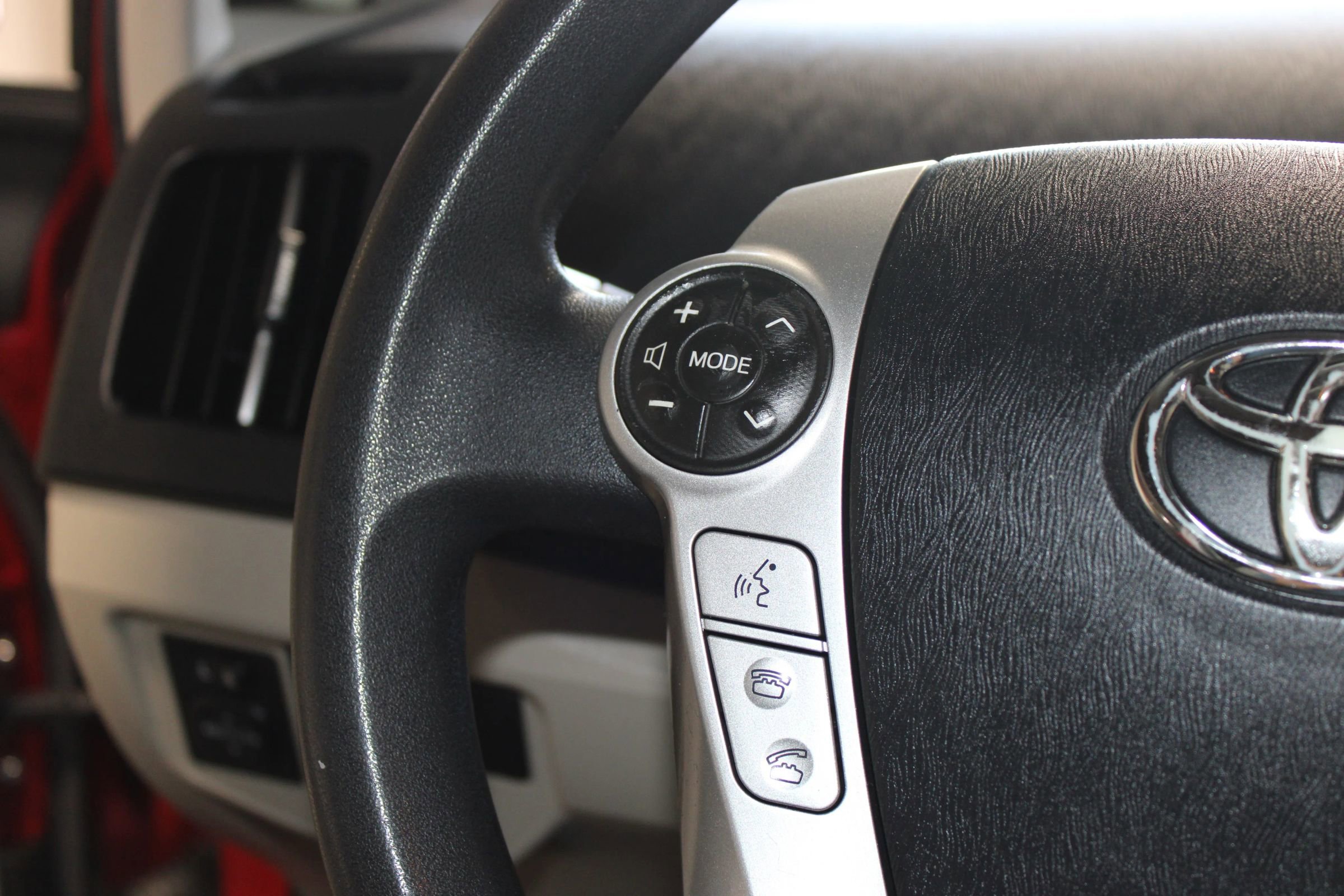 Used 2013 Toyota Prius Three image 13