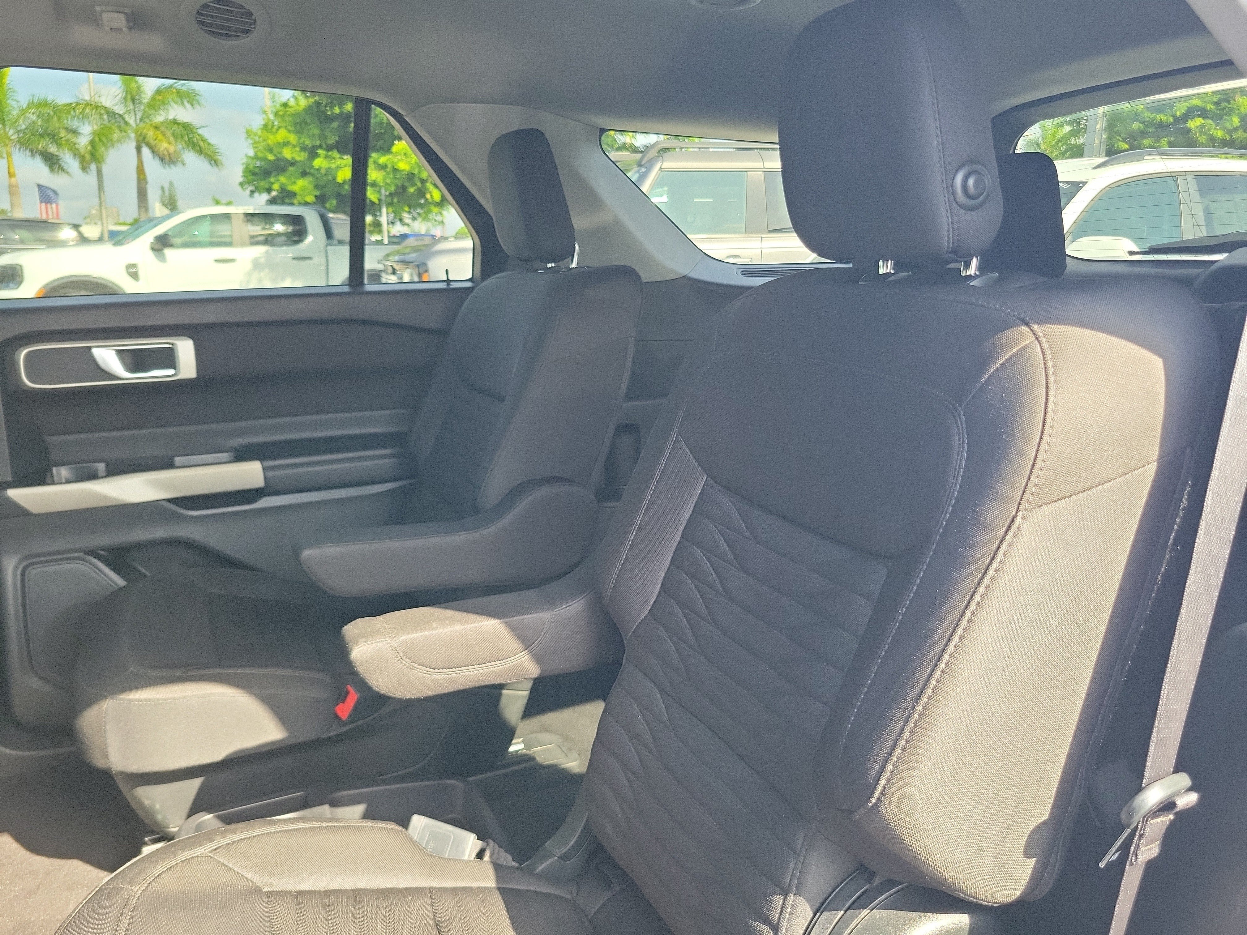 Used 2020 Ford Explorer XLT RWD image 12