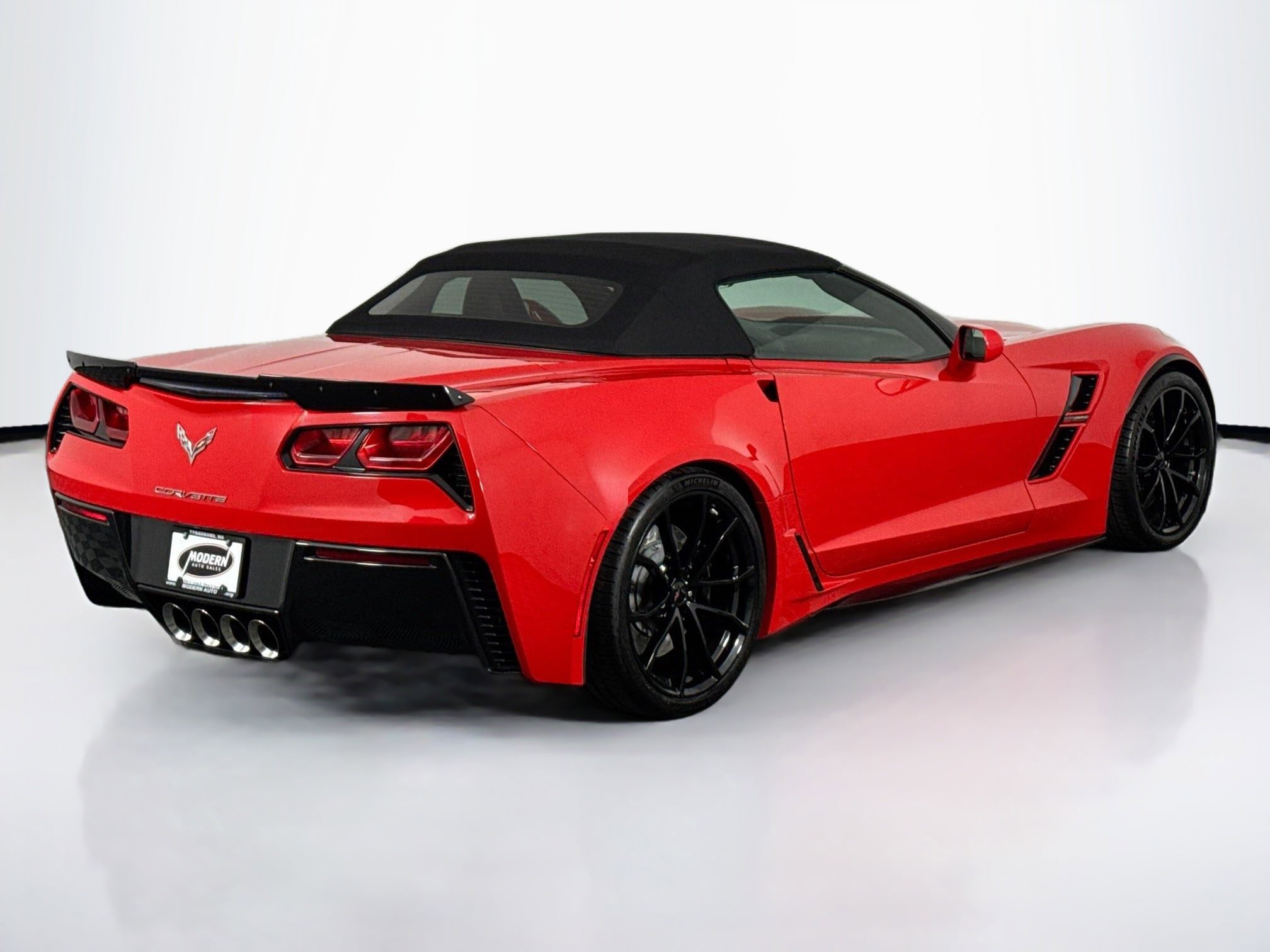 Used 2017 Chevrolet Corvette Grand Sport w/ Battery Protection Package RWD image 11