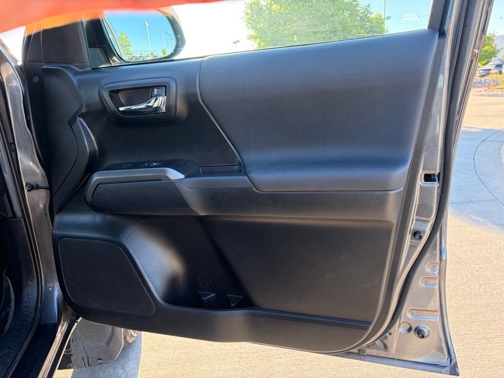 Used 2021 Toyota Tacoma 4x4 Double Cab w/ Tacoma SR5 Package image 20