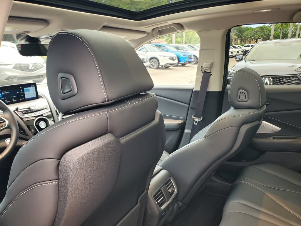 Used 2024 Acura RDX SH-AWD w/ Technology Package image 11