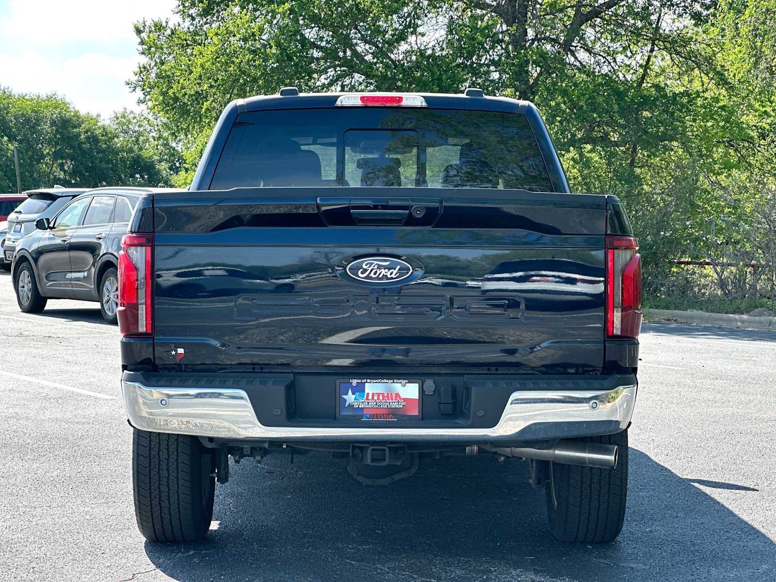 Used 2024 Ford F150 Lariat w/ FX4 Off-Road Package image 14
