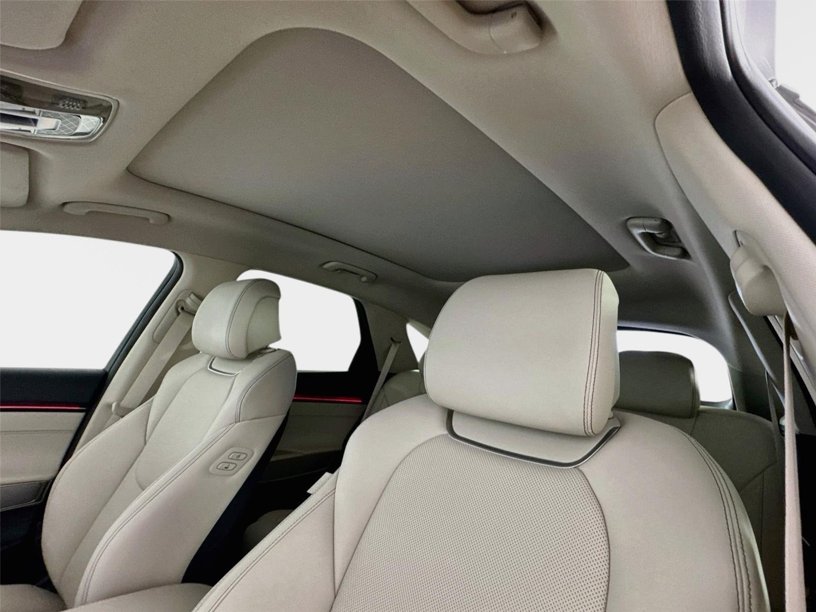 New 2027 Genesis GV70 2.5T Select AWD/4WD image 14