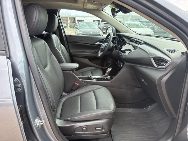 Used 2022 Buick Encore GX Essence w/ Experience Buick Package image 52