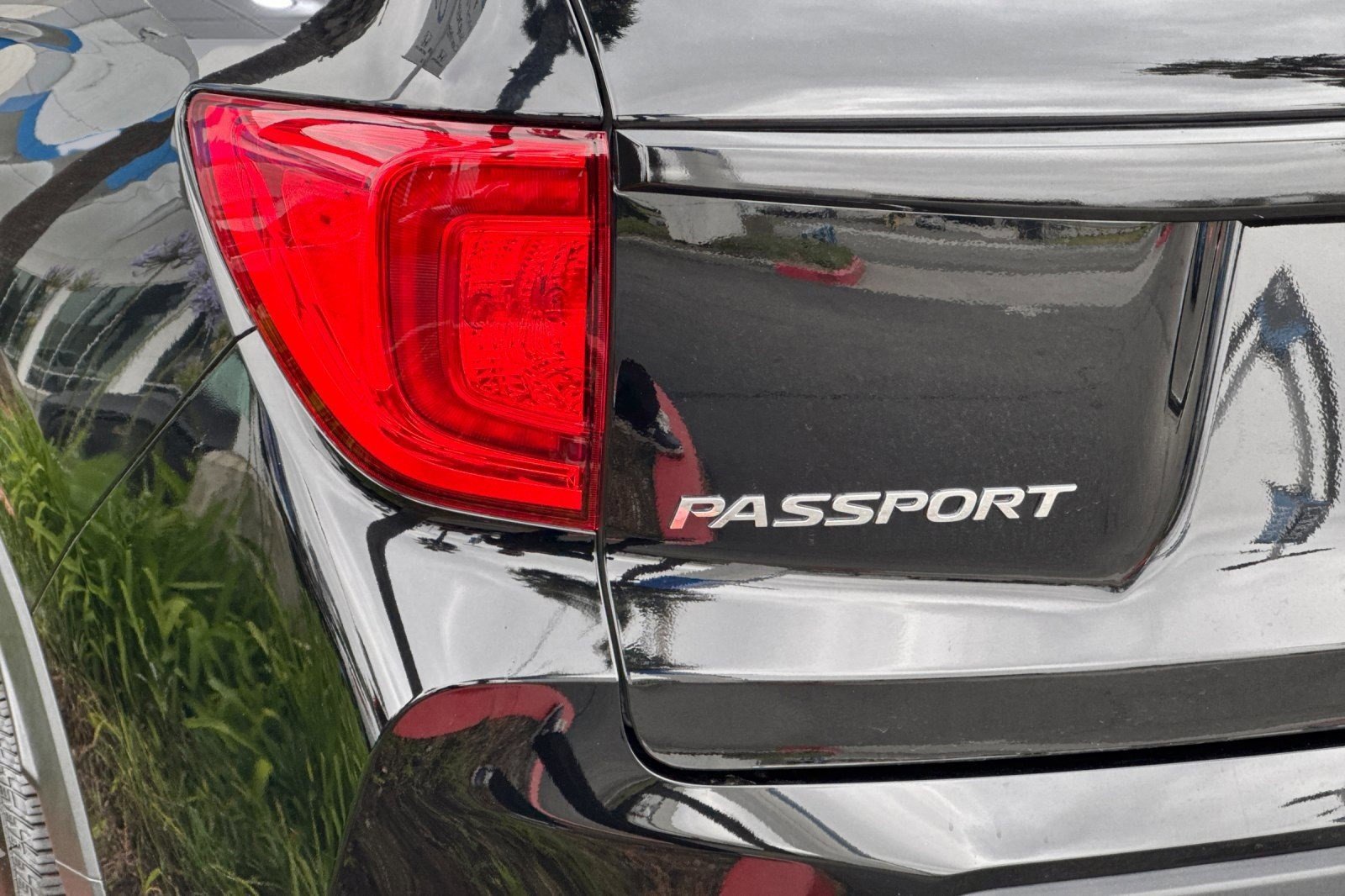 Certified 2025 Honda Passport EX-L image 12