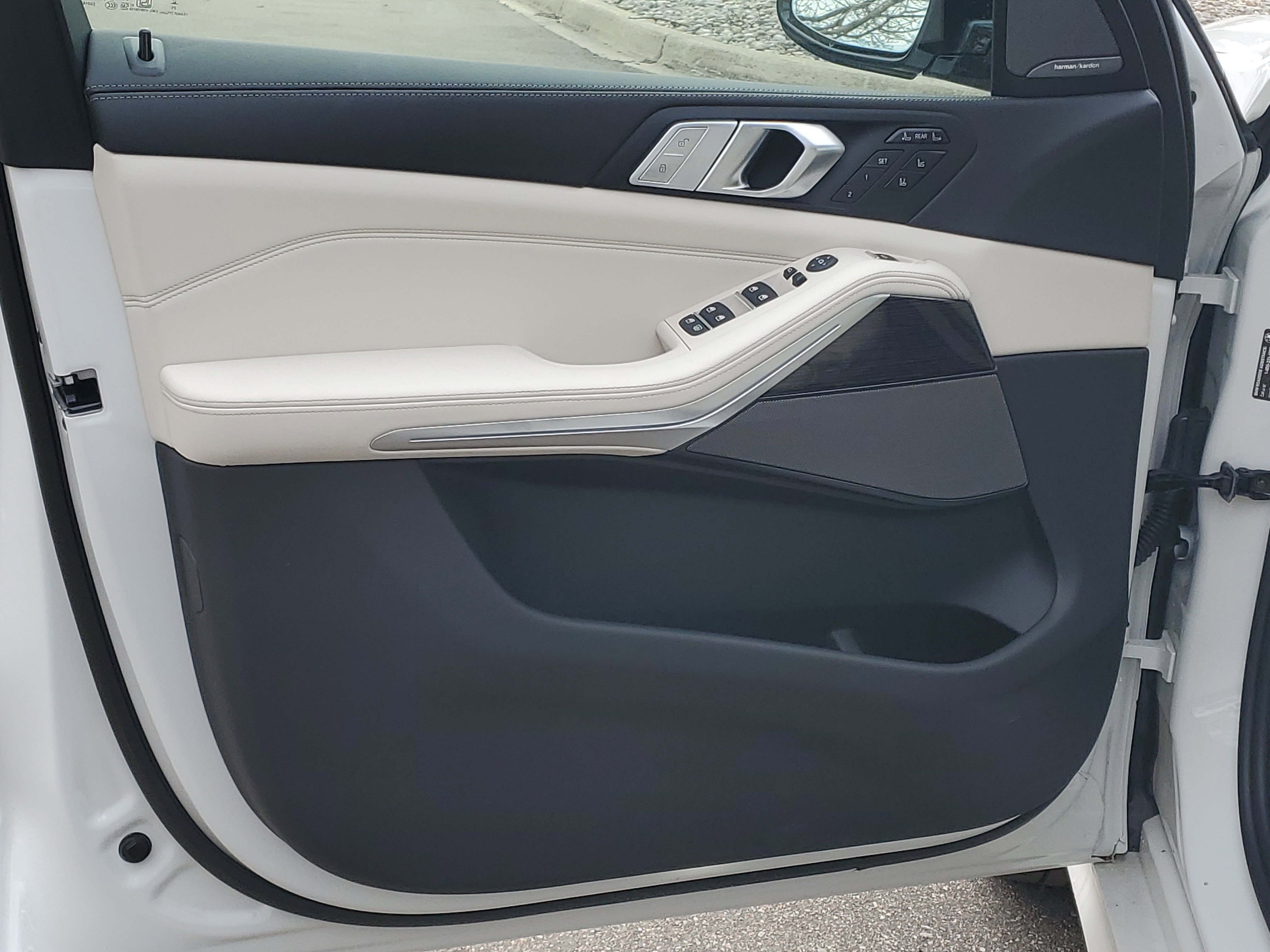 New 2026 BMW X7 xDrive40i w/ Executive Package image 5