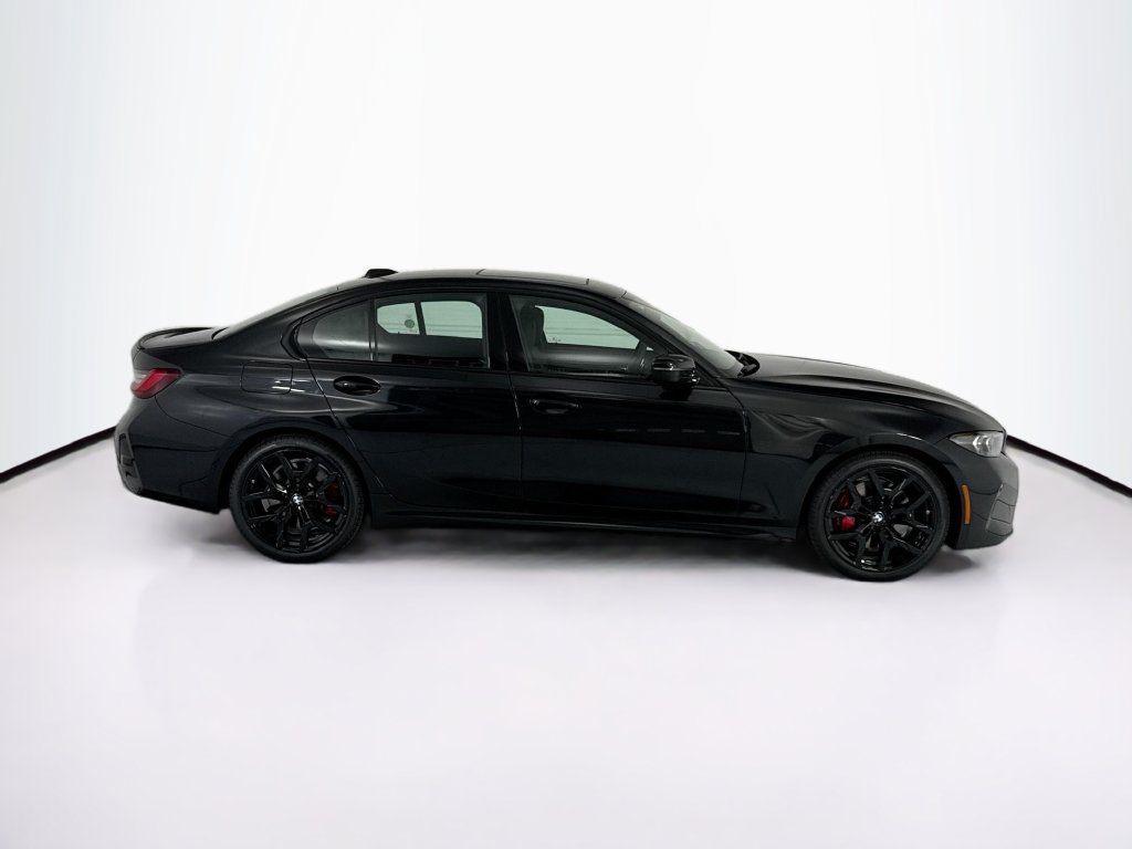 New 2026 BMW 330i Sedan w/ M Sport Package RWD image 4