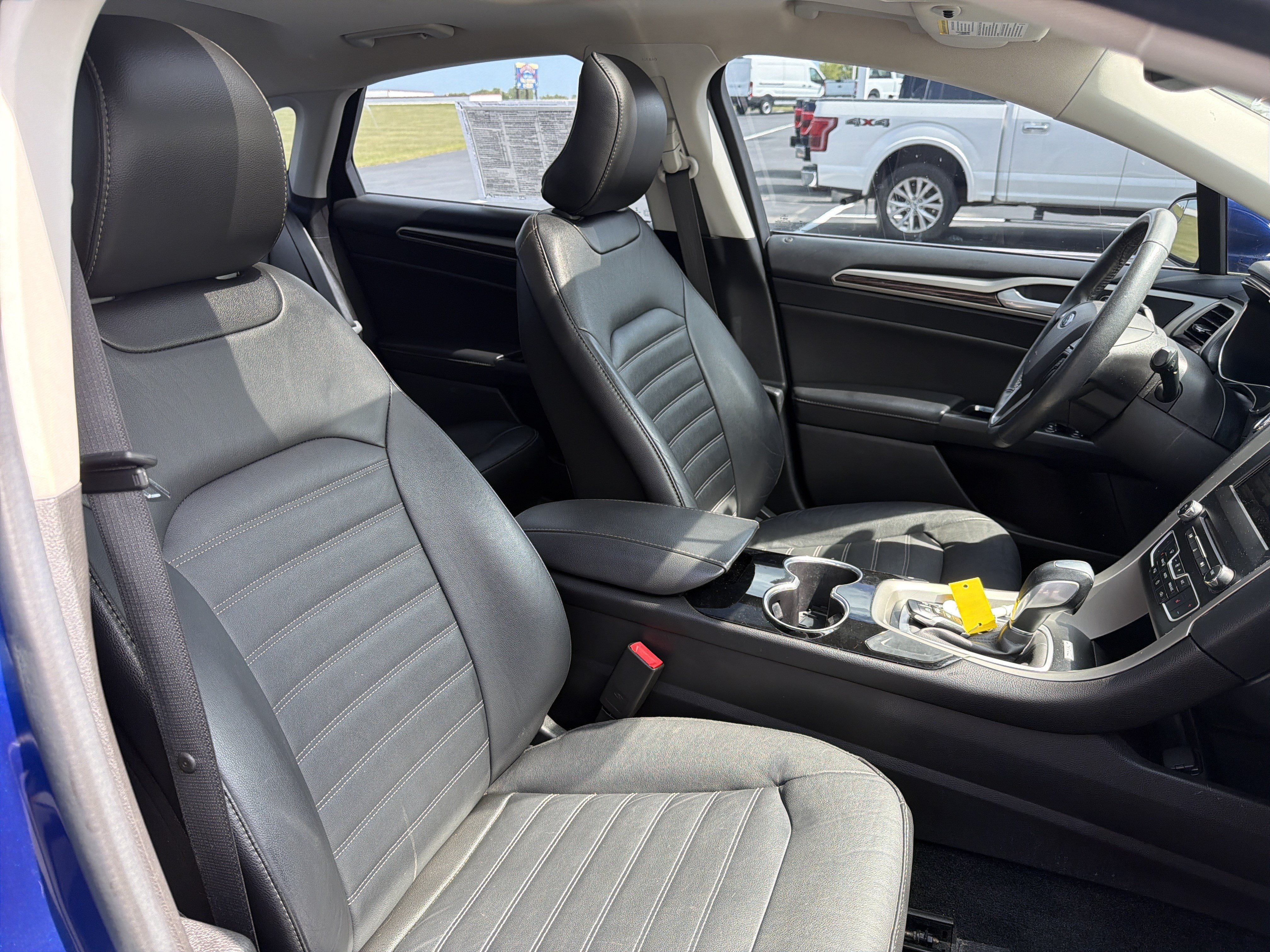 Used 2016 Ford Fusion SE w/ Equipment Group 202A FWD image 43