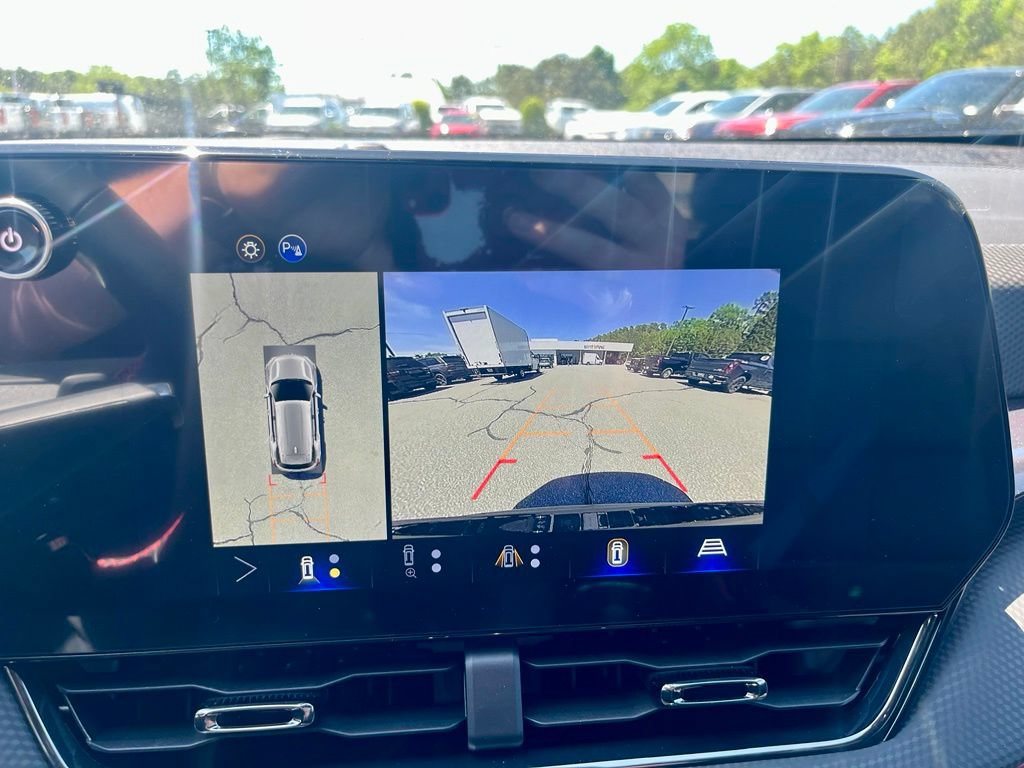 New 2026 Chevrolet Equinox RS w/ Convenience Package III AWD/4WD image 13