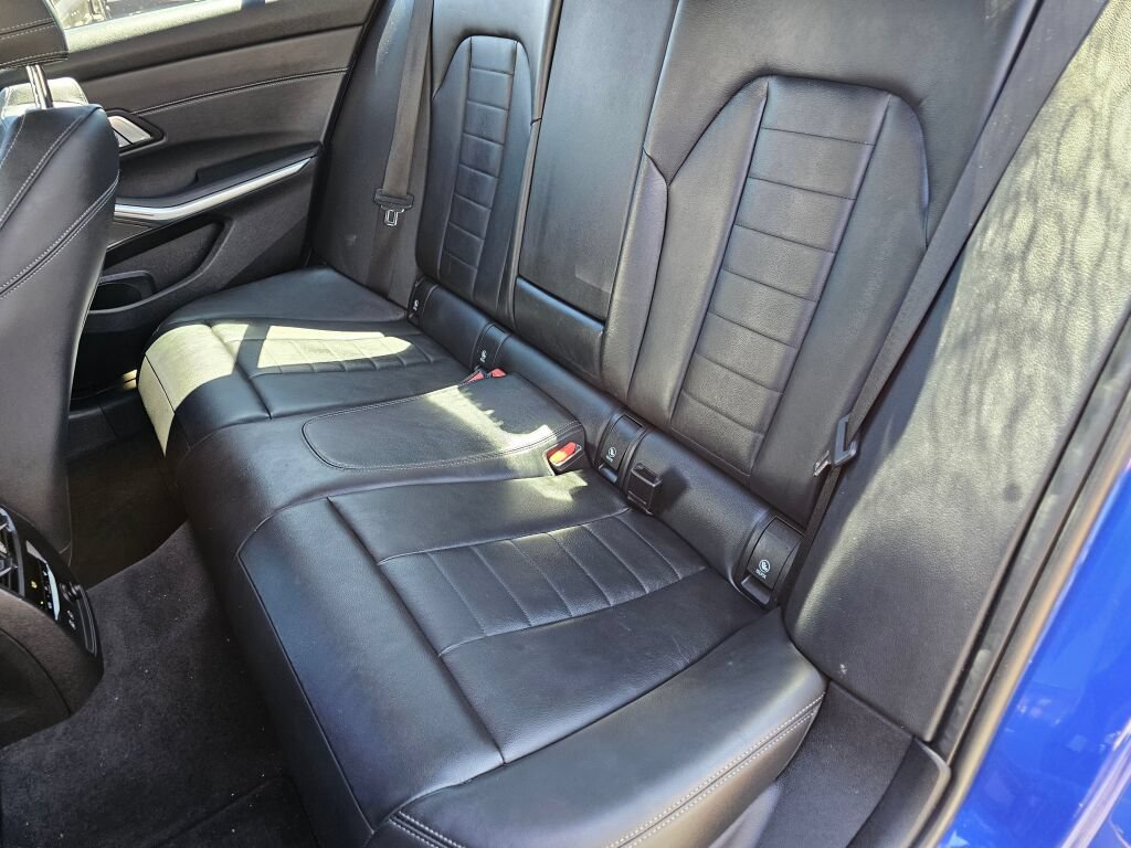 Used 2020 BMW M340i RWD image 16