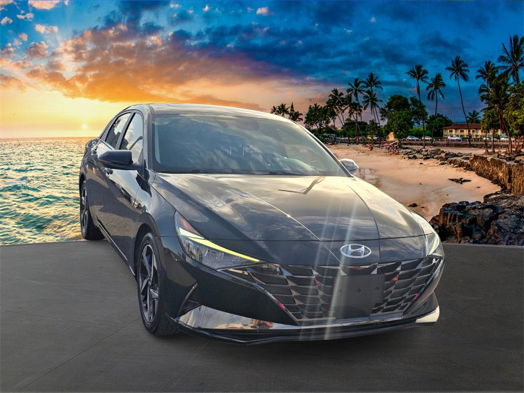 Used 2023 Hyundai Elantra Limited w/ Cargo Package image 3