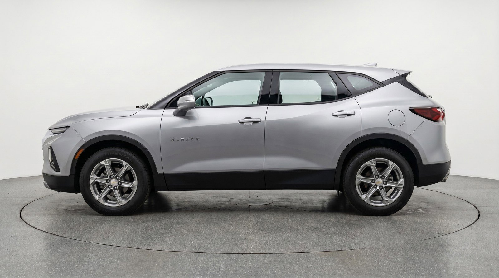 Used 2025 Chevrolet Blazer LT FWD image 5