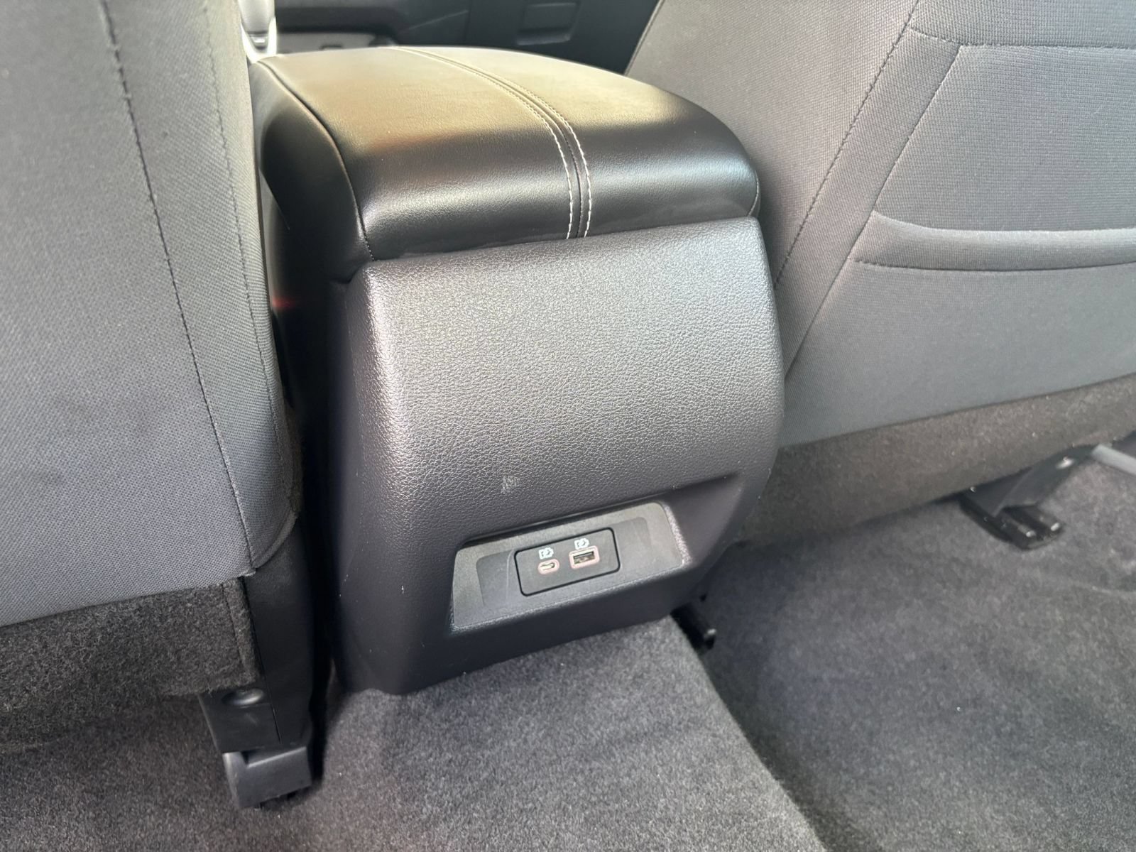 Used 2025 Nissan Altima 2.5 SV FWD image 23