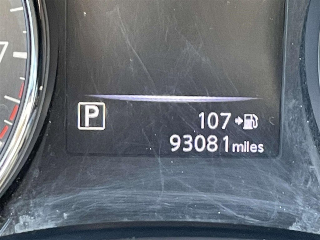 Used 2017 Nissan Rogue Sport SV w/ SV Premium Package image 29