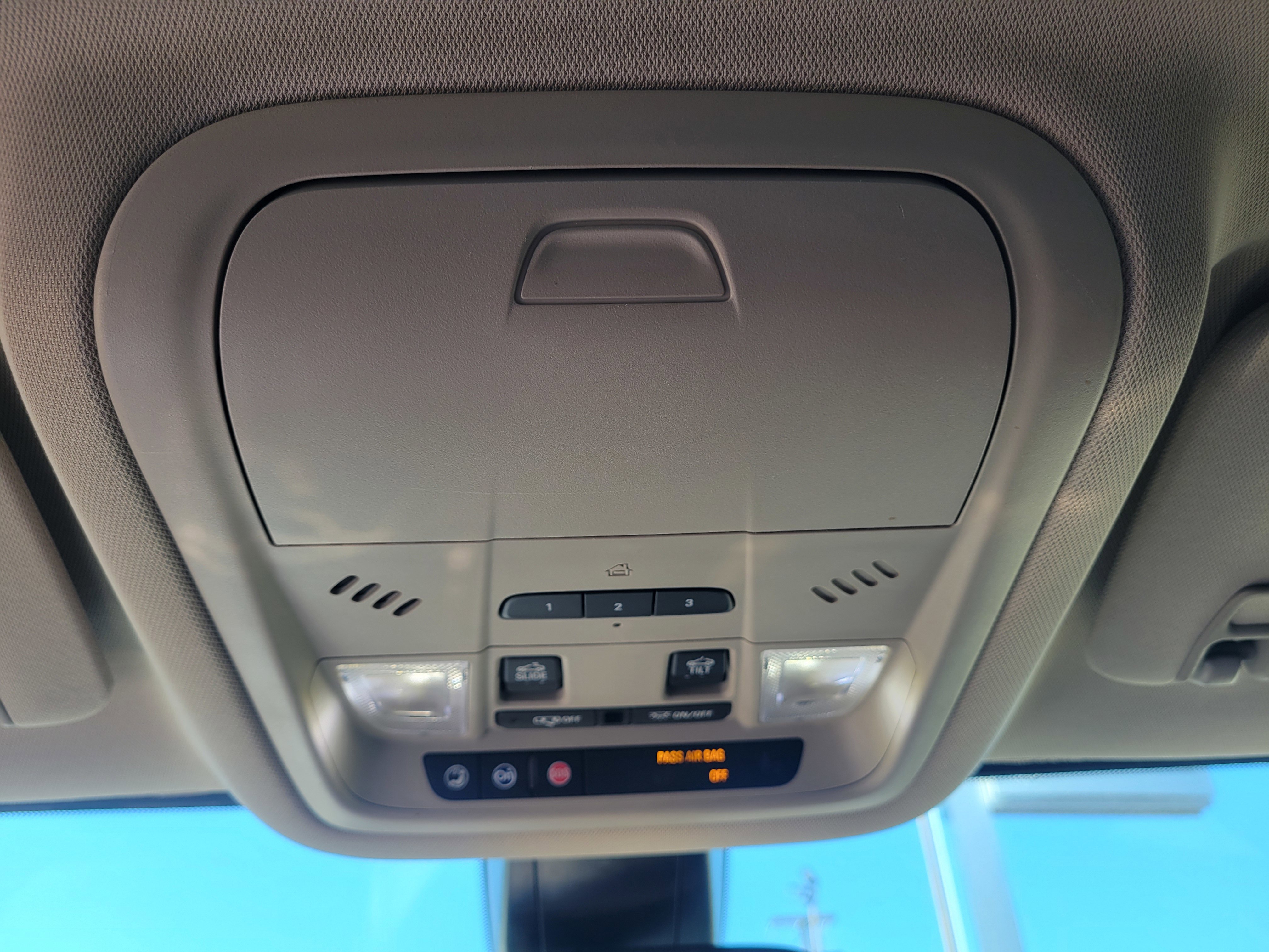 Used 2018 GMC Acadia Denali w/ Technology Package image 28