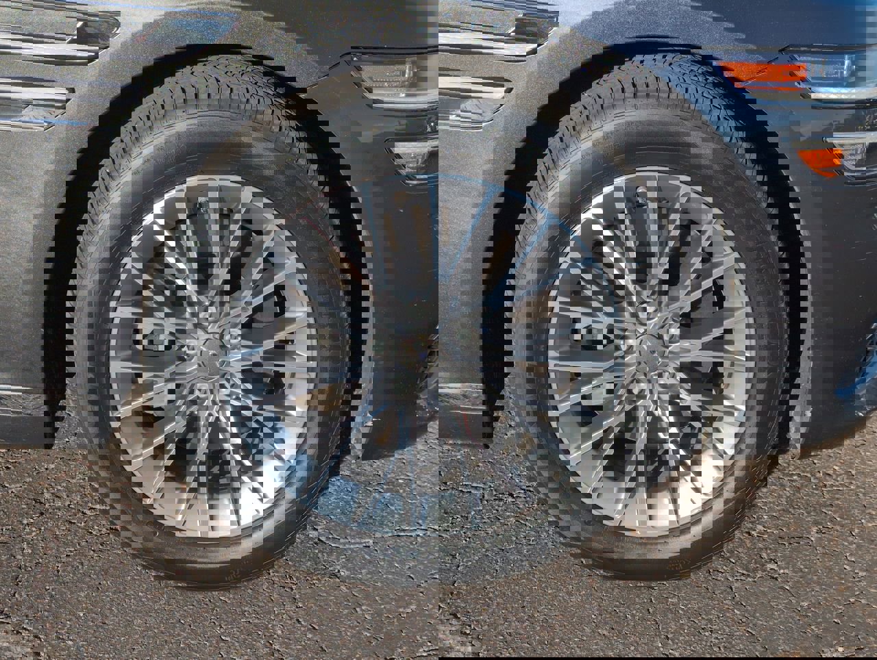 Used 2023 Genesis G80 2.5T image 9