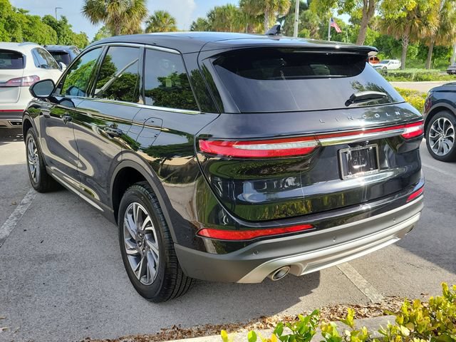Certified 2025 Lincoln Corsair FWD image 4